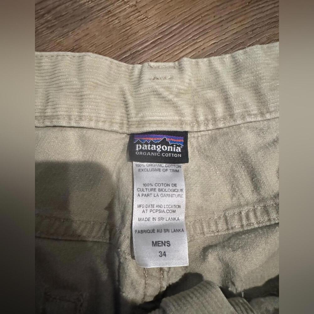 Patagonia Classic Corduroy Khaki Pants Sz 34x28 EUC - Picture 4 of 7